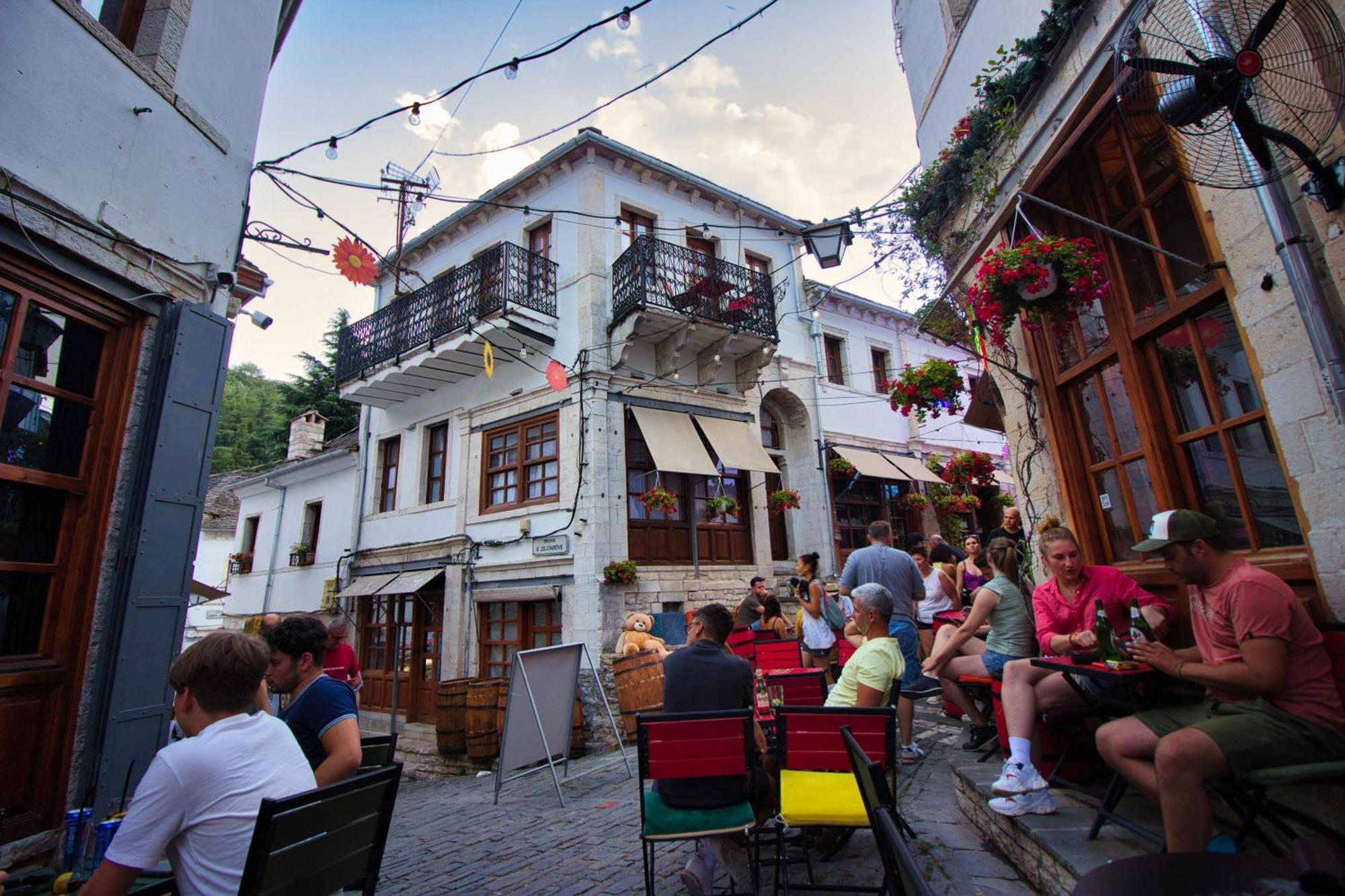 Duplex Apartment Kandile Gjirokaster Bagian luar foto